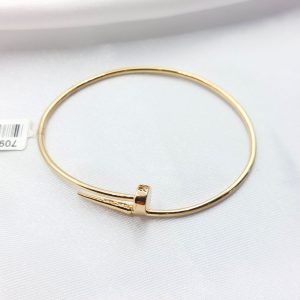 بنگل طلا مدل میخ کارتیر کد 7098